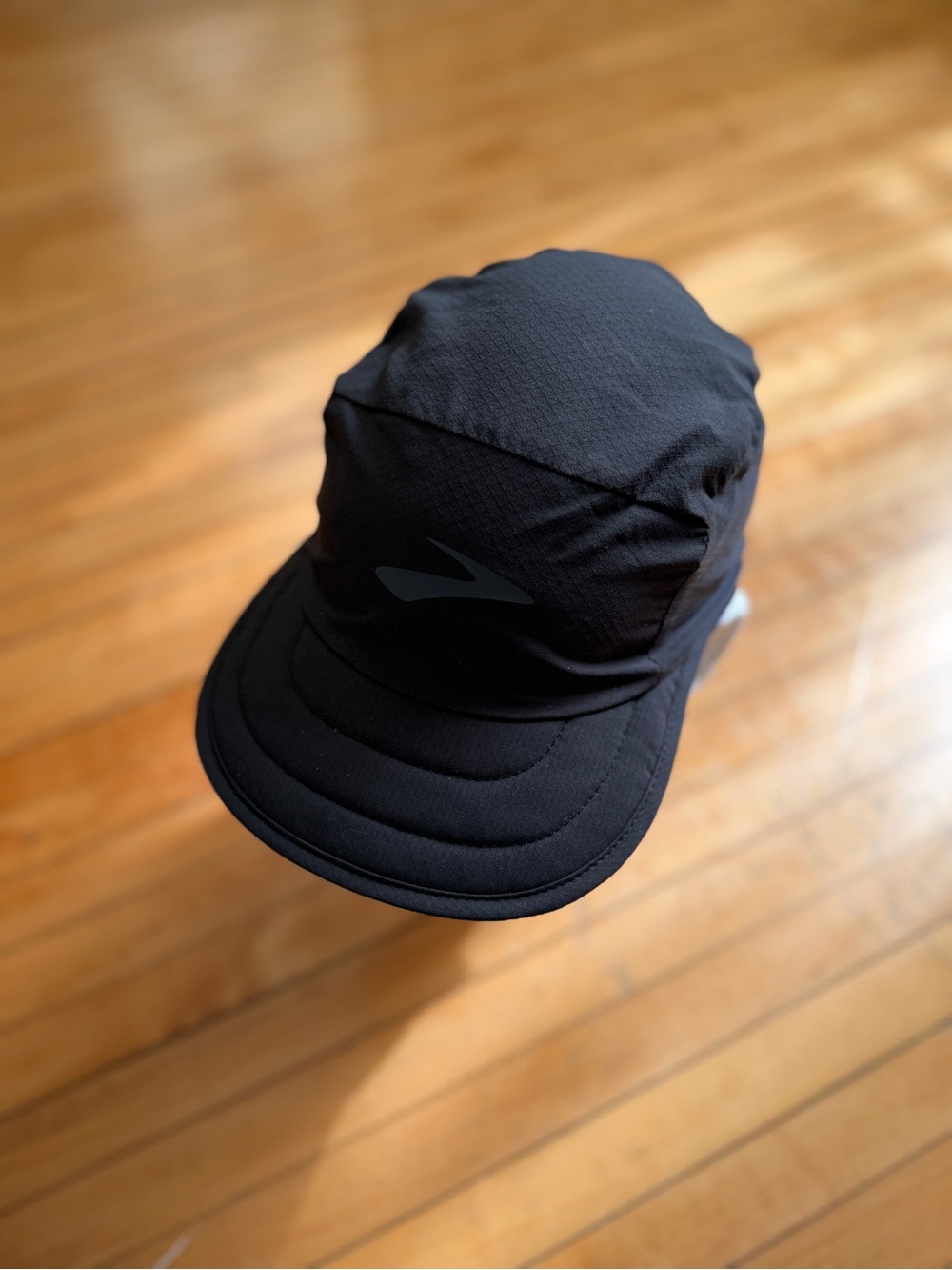 NWT Brooks Lightweight Packable Unisex Running Hat Black Sz. OSFA